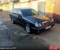 Синий Мерседес Е-Класс, объемом двигателя 2 л и пробегом 845 тыс. км за 3500 $, фото 1 на Automoto.ua
