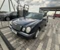 Синий Мерседес Е-Класс, объемом двигателя 2.3 л и пробегом 900 тыс. км за 2199 $, фото 1 на Automoto.ua