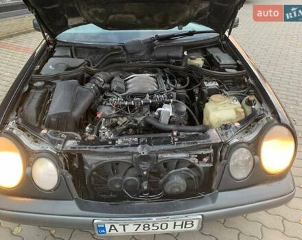 Синий Мерседес Е-Класс, объемом двигателя 2.4 л и пробегом 415 тыс. км за 2300 $, фото 26 на Automoto.ua