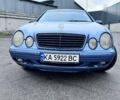 Синій Мерседес Е-Клас, об'ємом двигуна 3.2 л та пробігом 300 тис. км за 4200 $, фото 1 на Automoto.ua