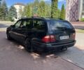 Синий Мерседес Е-Класс, объемом двигателя 2.4 л и пробегом 440 тыс. км за 1503 $, фото 4 на Automoto.ua
