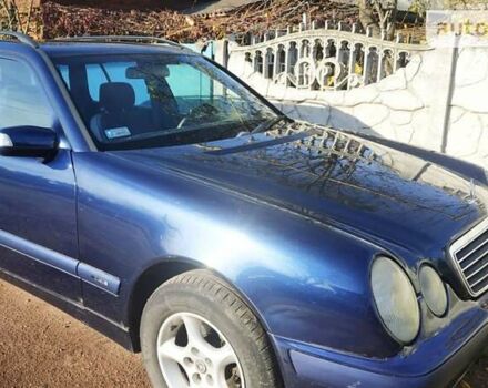 Синий Мерседес Е-Класс, объемом двигателя 2.2 л и пробегом 560 тыс. км за 4500 $, фото 7 на Automoto.ua