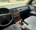 Синий Мерседес Е-Класс, объемом двигателя 2.7 л и пробегом 395 тыс. км за 2999 $, фото 6 на Automoto.ua