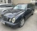 Синий Мерседес Е-Класс, объемом двигателя 2.7 л и пробегом 499 тыс. км за 3995 $, фото 3 на Automoto.ua