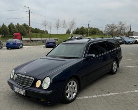 Синий Мерседес Е-Класс, объемом двигателя 2.7 л и пробегом 395 тыс. км за 2999 $, фото 2 на Automoto.ua