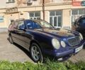 Синий Мерседес Е-Класс, объемом двигателя 2.2 л и пробегом 566 тыс. км за 3700 $, фото 3 на Automoto.ua