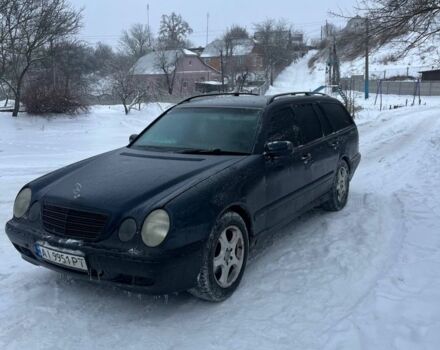 Синий Мерседес Е-Класс, объемом двигателя 2.4 л и пробегом 464 тыс. км за 2500 $, фото 5 на Automoto.ua