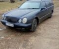Синий Мерседес Е-Класс, объемом двигателя 2.7 л и пробегом 320 тыс. км за 2800 $, фото 6 на Automoto.ua