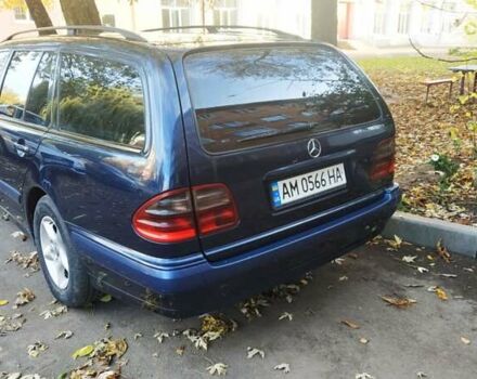 Синий Мерседес Е-Класс, объемом двигателя 2.2 л и пробегом 560 тыс. км за 4500 $, фото 1 на Automoto.ua