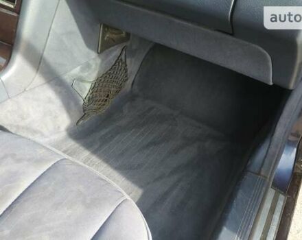 Синий Мерседес Е-Класс, объемом двигателя 2.2 л и пробегом 560 тыс. км за 4500 $, фото 19 на Automoto.ua