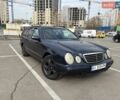 Синий Мерседес Е-Класс, объемом двигателя 2.4 л и пробегом 600 тыс. км за 2399 $, фото 1 на Automoto.ua