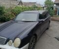 Синий Мерседес Е-Класс, объемом двигателя 2.7 л и пробегом 634 тыс. км за 2500 $, фото 3 на Automoto.ua