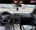 Синий Мерседес Е-Класс, объемом двигателя 2.4 л и пробегом 600 тыс. км за 2600 $, фото 6 на Automoto.ua