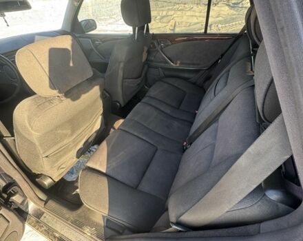 Синій Мерседес Е-Клас, об'ємом двигуна 2.7 л та пробігом 430 тис. км за 2950 $, фото 10 на Automoto.ua