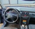 Синій Мерседес Е-Клас, об'ємом двигуна 3.2 л та пробігом 360 тис. км за 4000 $, фото 4 на Automoto.ua