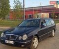 Синий Мерседес Е-Класс, объемом двигателя 3.2 л и пробегом 494 тыс. км за 3500 $, фото 4 на Automoto.ua