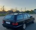 Синий Мерседес Е-Класс, объемом двигателя 3.2 л и пробегом 494 тыс. км за 3900 $, фото 6 на Automoto.ua