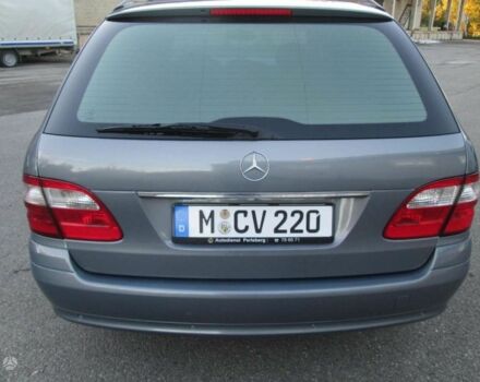 Синій Мерседес Е-Клас, об'ємом двигуна 3.2 л та пробігом 319 тис. км за 6300 $, фото 4 на Automoto.ua