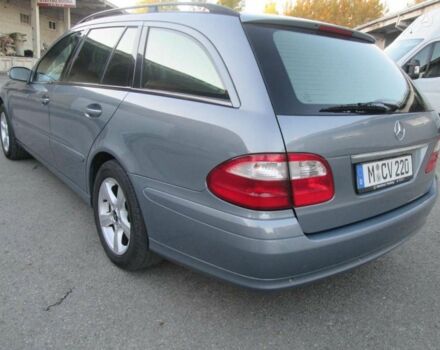 Синій Мерседес Е-Клас, об'ємом двигуна 3.2 л та пробігом 319 тис. км за 6300 $, фото 5 на Automoto.ua