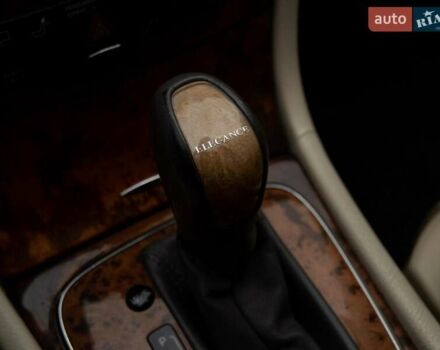 Синий Мерседес Е-Класс, объемом двигателя 3.2 л и пробегом 320 тыс. км за 6700 $, фото 3 на Automoto.ua