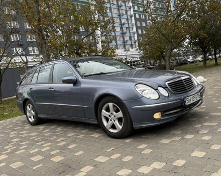 Синий Мерседес Е-Класс, объемом двигателя 2.69 л и пробегом 300 тыс. км за 5899 $, фото 4 на Automoto.ua