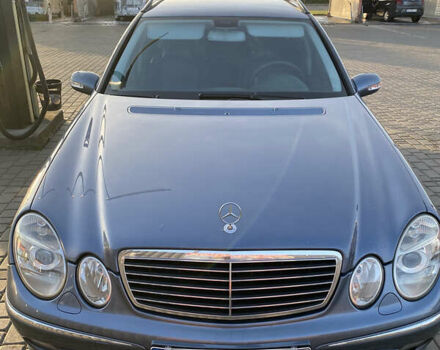 Мерседес Е-Класс 2003 в Мукачеве на Automoto.ua Синий Мерседес Е-Класс, объемом двигателя 1.8 л и пробегом 308 тыс. км за 6200 $, фото 4 на Automoto.ua