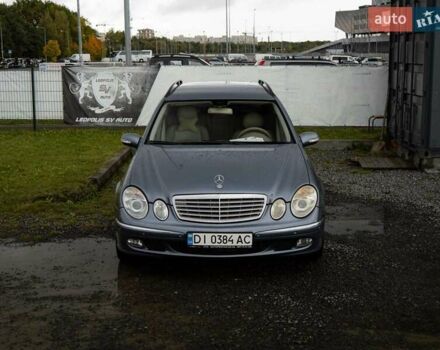 Синий Мерседес Е-Класс, объемом двигателя 3.2 л и пробегом 320 тыс. км за 6700 $, фото 7 на Automoto.ua