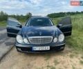 Синий Мерседес Е-Класс, объемом двигателя 2.69 л и пробегом 323 тыс. км за 6000 $, фото 1 на Automoto.ua