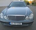 Синий Мерседес Е-Класс, объемом двигателя 3.2 л и пробегом 319 тыс. км за 6000 $, фото 1 на Automoto.ua