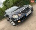 Синий Мерседес Е-Класс, объемом двигателя 3.2 л и пробегом 267 тыс. км за 7550 $, фото 3 на Automoto.ua