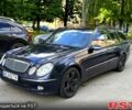 Синий Мерседес Е-Класс, объемом двигателя 5 л и пробегом 200 тыс. км за 7000 $, фото 4 на Automoto.ua
