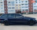Синий Мерседес Е-Класс, объемом двигателя 5 л и пробегом 338 тыс. км за 5500 $, фото 3 на Automoto.ua