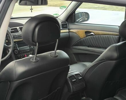 Синий Мерседес Е-Класс, объемом двигателя 2.7 л и пробегом 295 тыс. км за 2700 $, фото 8 на Automoto.ua