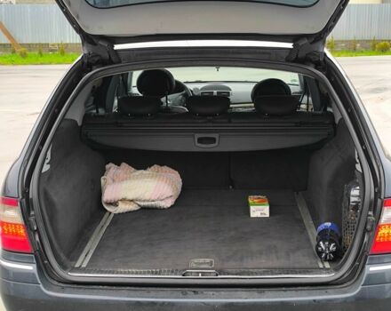 Синий Мерседес Е-Класс, объемом двигателя 2.7 л и пробегом 295 тыс. км за 2700 $, фото 10 на Automoto.ua