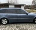 Синій Мерседес Е-Клас, об'ємом двигуна 3.2 л та пробігом 185 тис. км за 7400 $, фото 4 на Automoto.ua