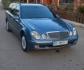 Синий Мерседес Е-Класс, объемом двигателя 2.15 л и пробегом 420 тыс. км за 7000 $, фото 1 на Automoto.ua