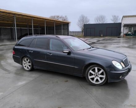 Синий Мерседес Е-Класс, объемом двигателя 2.7 л и пробегом 295 тыс. км за 2700 $, фото 2 на Automoto.ua