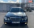 Синий Мерседес Е-Класс, объемом двигателя 5 л и пробегом 338 тыс. км за 5500 $, фото 1 на Automoto.ua