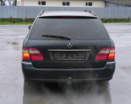 Синий Мерседес Е-Класс, объемом двигателя 2.7 л и пробегом 295 тыс. км за 2700 $, фото 4 на Automoto.ua