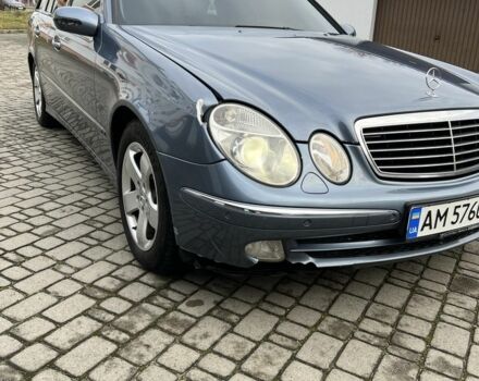Синій Мерседес Е-Клас, об'ємом двигуна 3.2 л та пробігом 185 тис. км за 7400 $, фото 11 на Automoto.ua