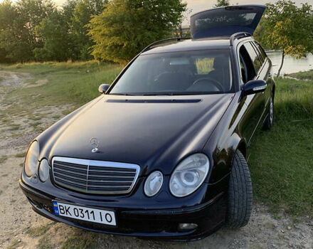 Синій Мерседес Е-Клас, об'ємом двигуна 2.7 л та пробігом 402 тис. км за 5500 $, фото 2 на Automoto.ua