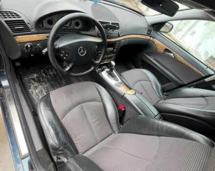 Синій Мерседес Е-Клас, об'ємом двигуна 3.2 л та пробігом 3 тис. км за 2500 $, фото 7 на Automoto.ua