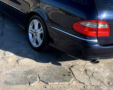 Синій Мерседес Е-Клас, об'ємом двигуна 3 л та пробігом 301 тис. км за 9800 $, фото 1 на Automoto.ua