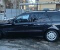 Синий Мерседес Е-Класс, объемом двигателя 3 л и пробегом 306 тыс. км за 7900 $, фото 3 на Automoto.ua