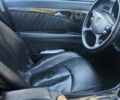 Синий Мерседес Е-Класс, объемом двигателя 3 л и пробегом 306 тыс. км за 7900 $, фото 11 на Automoto.ua