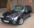 Синий Мерседес Е-Класс, объемом двигателя 2.99 л и пробегом 310 тыс. км за 11850 $, фото 4 на Automoto.ua