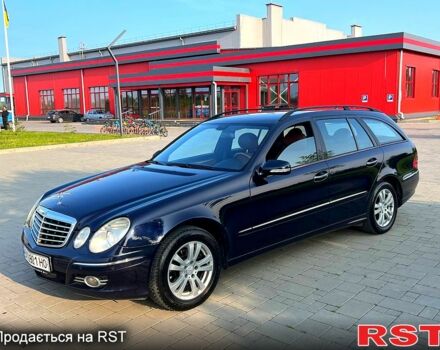 Синий Мерседес Е-Класс, объемом двигателя 3 л и пробегом 26500 тыс. км за 8200 $, фото 5 на Automoto.ua