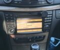 Синій Мерседес Е-Клас, об'ємом двигуна 3 л та пробігом 389 тис. км за 9700 $, фото 18 на Automoto.ua