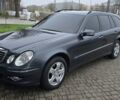 Синій Мерседес Е-Клас, об'ємом двигуна 3 л та пробігом 389 тис. км за 9700 $, фото 1 на Automoto.ua