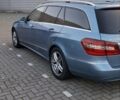 Синий Мерседес Е-Класс, объемом двигателя 2.2 л и пробегом 400 тыс. км за 9000 $, фото 13 на Automoto.ua